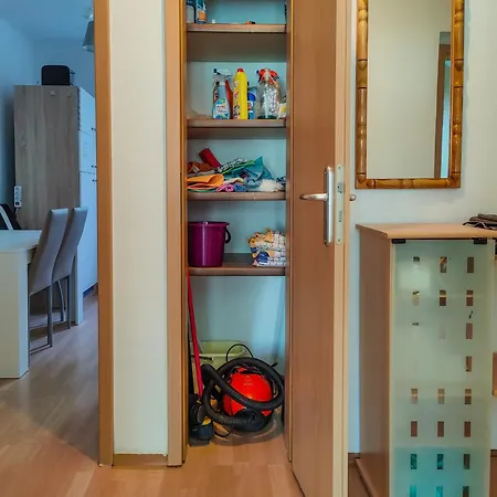 Apartment Jaenschwalde Ii