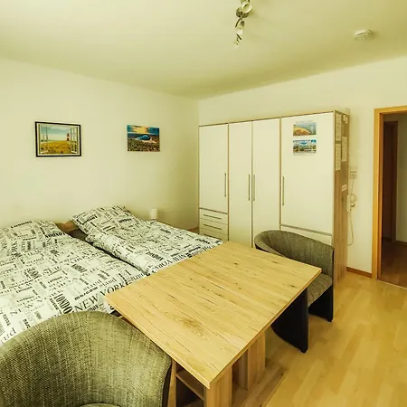 Apartment Jaenschwalde Ii